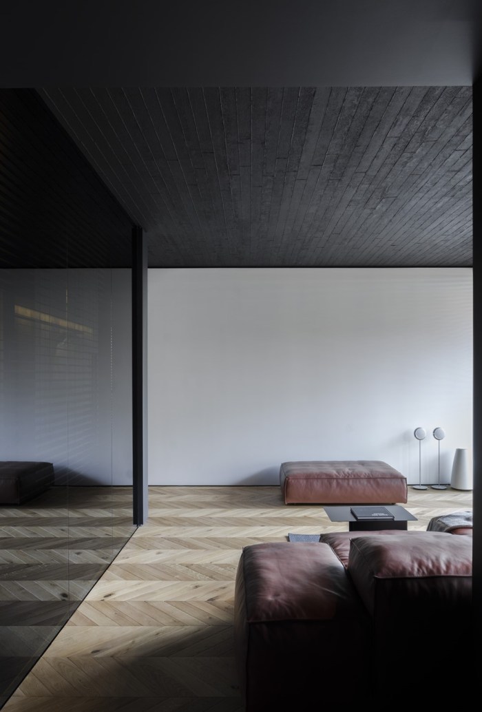 Muški prostor by Line Architects