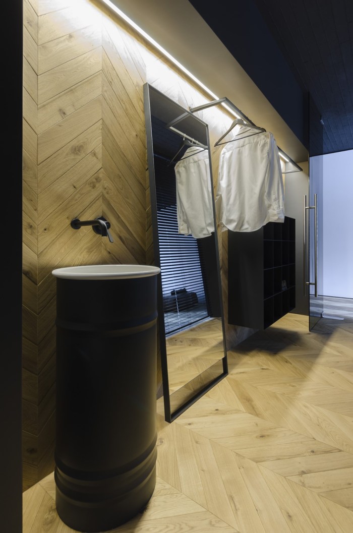 Muški prostor by Line Architects