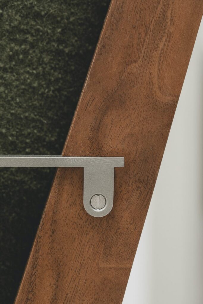 Lounge stolica by Instrmnt Applied Design