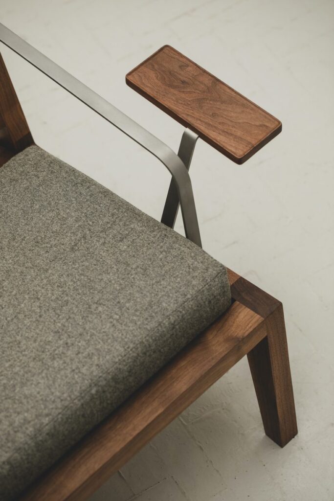 Lounge stolica by Instrmnt Applied Design